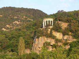 Белоснежная ротонда