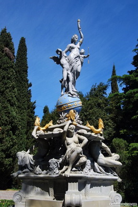 Фонтан «Ночь»