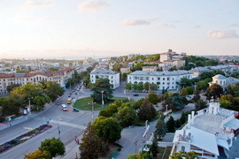 Площадь Ушакова